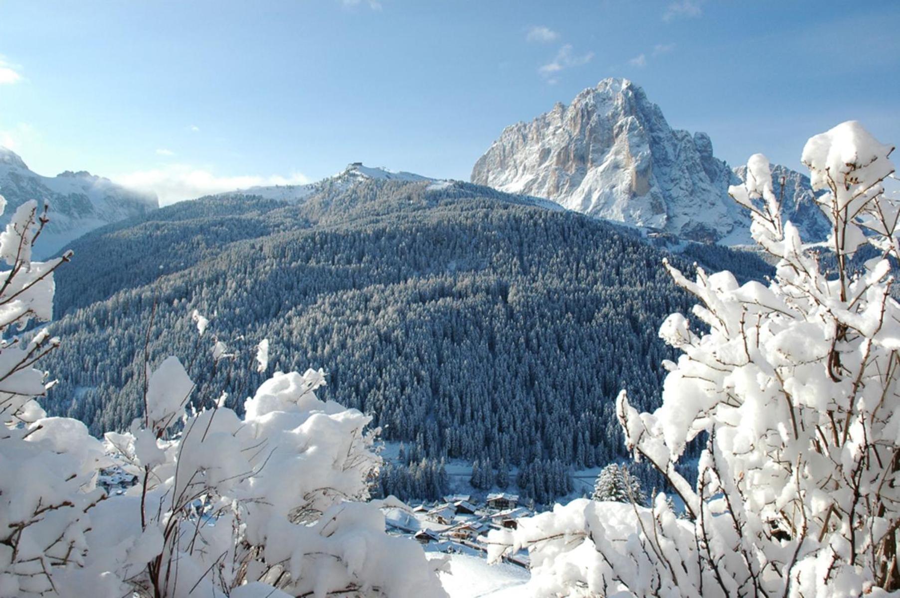 Garni Hotel Iris Selva di Val Gardena Exterior foto